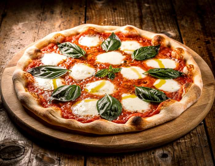 Pizza margherita